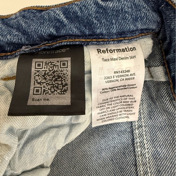 Reformation Tazz Maxi Denim Skirt with Slit - Size 24 - Picture 10 of 13